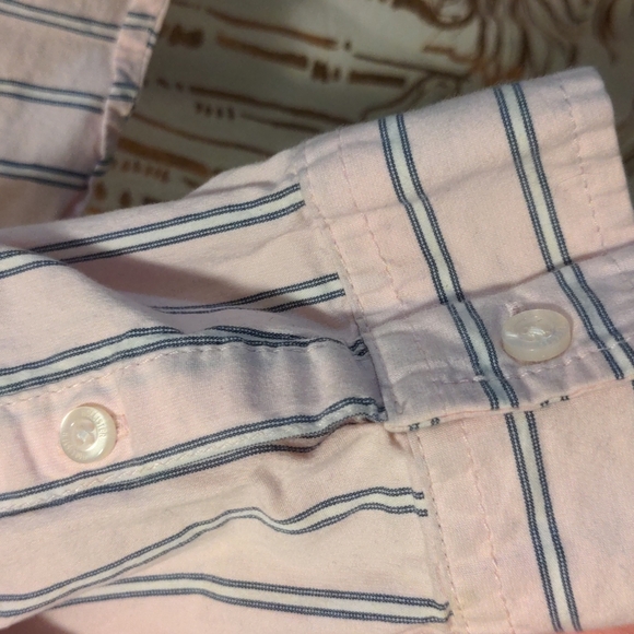 Pink Hollister Stretch Button Down *EUC* - Picture 5 of 7